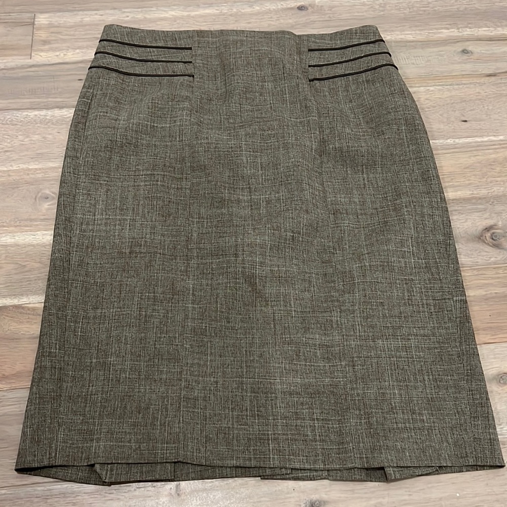 Brown tweed pattern pencil skirt